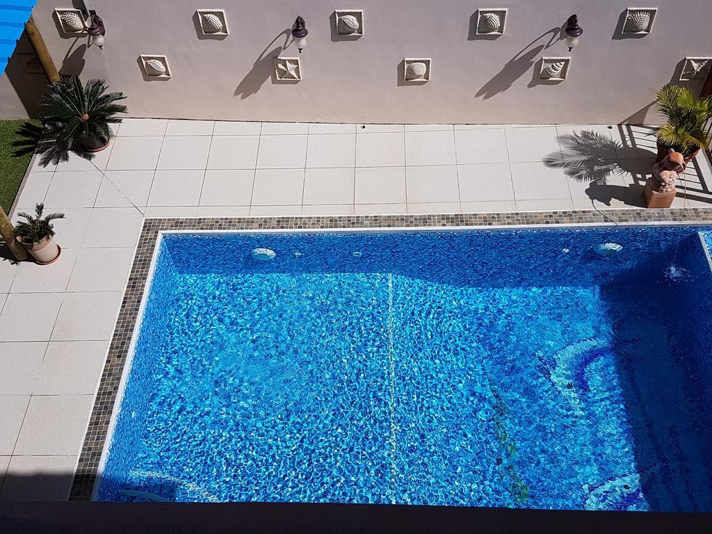 Blue Pearl Resort La Gaulette Exteriör bild